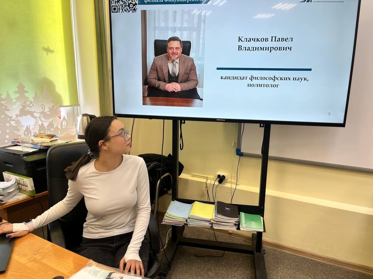 Вчерашние школьники — сегодняшние студенты: как наши ребята вернулись в родные стены, но уже в новой роли